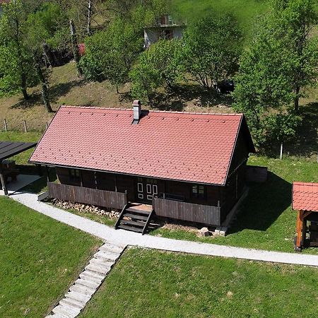 Tradicionalna Zagorska Drvena Kuca Stara Murva Tuheljske Toplice Exterior photo