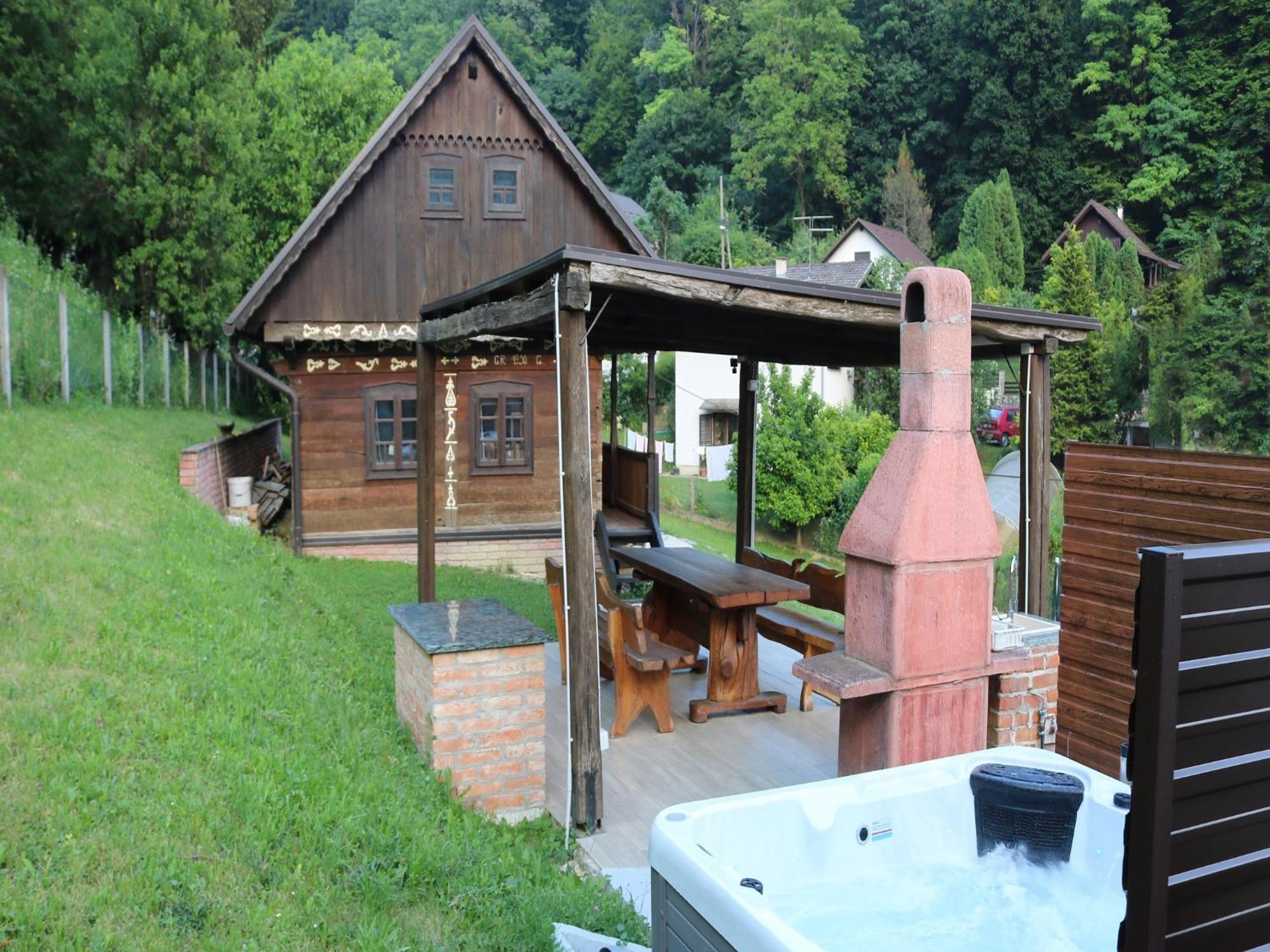 Tradicionalna Zagorska Drvena Kuca Stara Murva Tuheljske Toplice Exterior photo