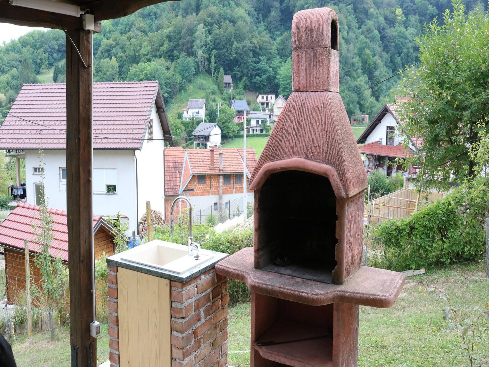 Tradicionalna Zagorska Drvena Kuca Stara Murva Tuheljske Toplice Exterior photo