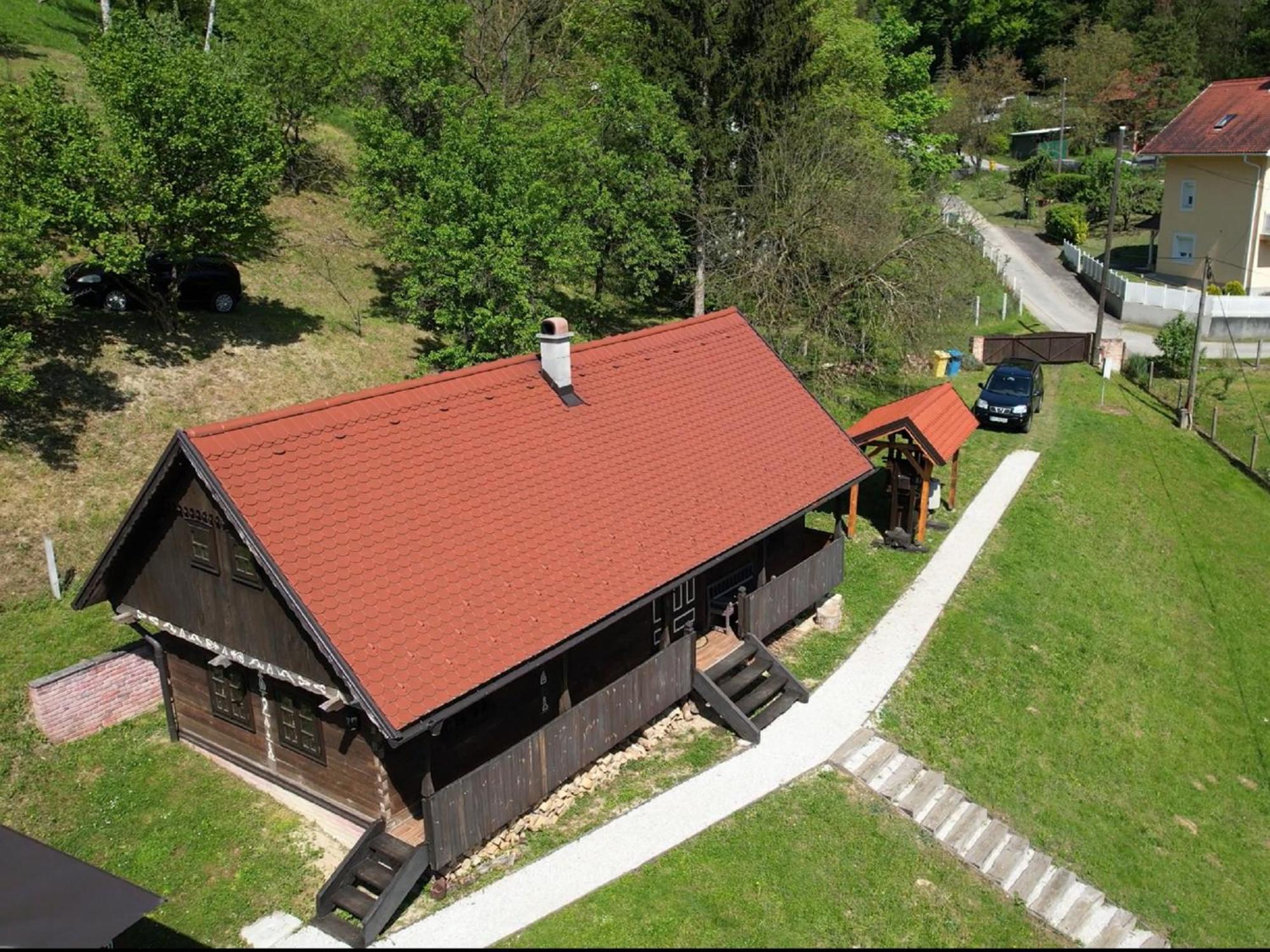 Tradicionalna Zagorska Drvena Kuca Stara Murva Tuheljske Toplice Exterior photo