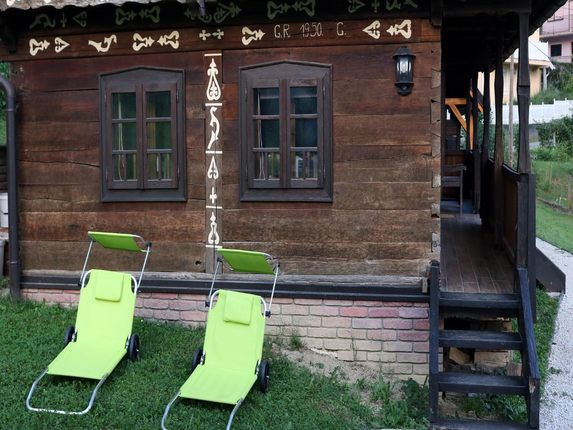 Tradicionalna Zagorska Drvena Kuca Stara Murva Tuheljske Toplice Exterior photo